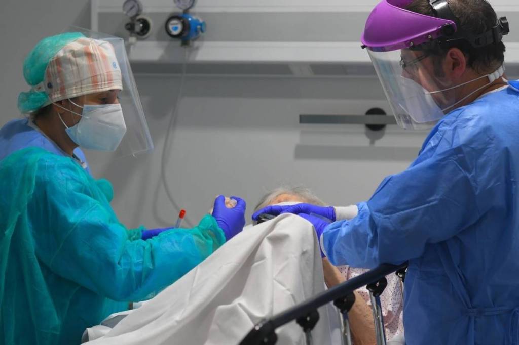 Pacientes-Covid-México-Permanencias-Voluntarias